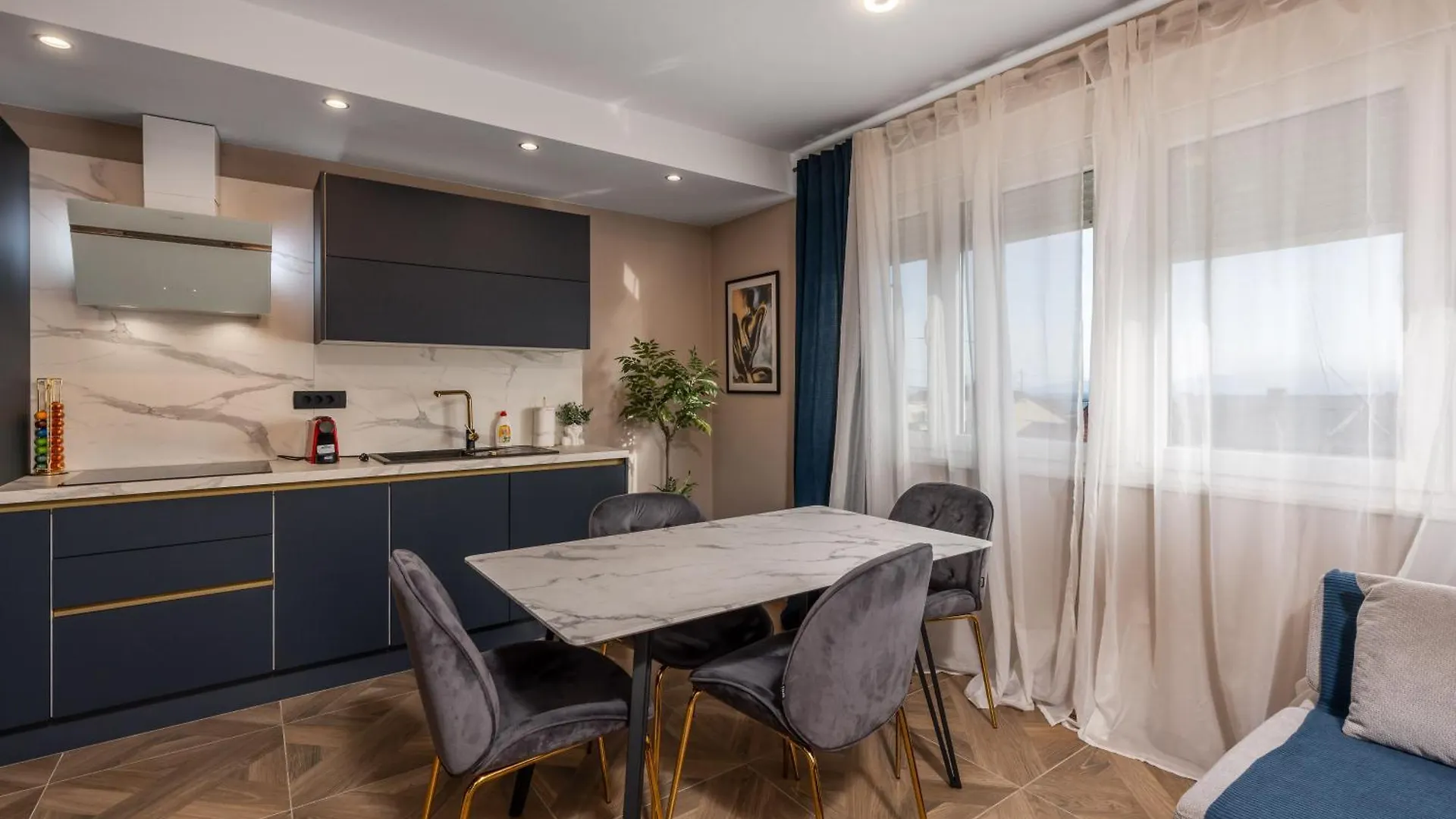 Adastra Apartments With Private Parking And Floor Heating Rijeka Kroatië