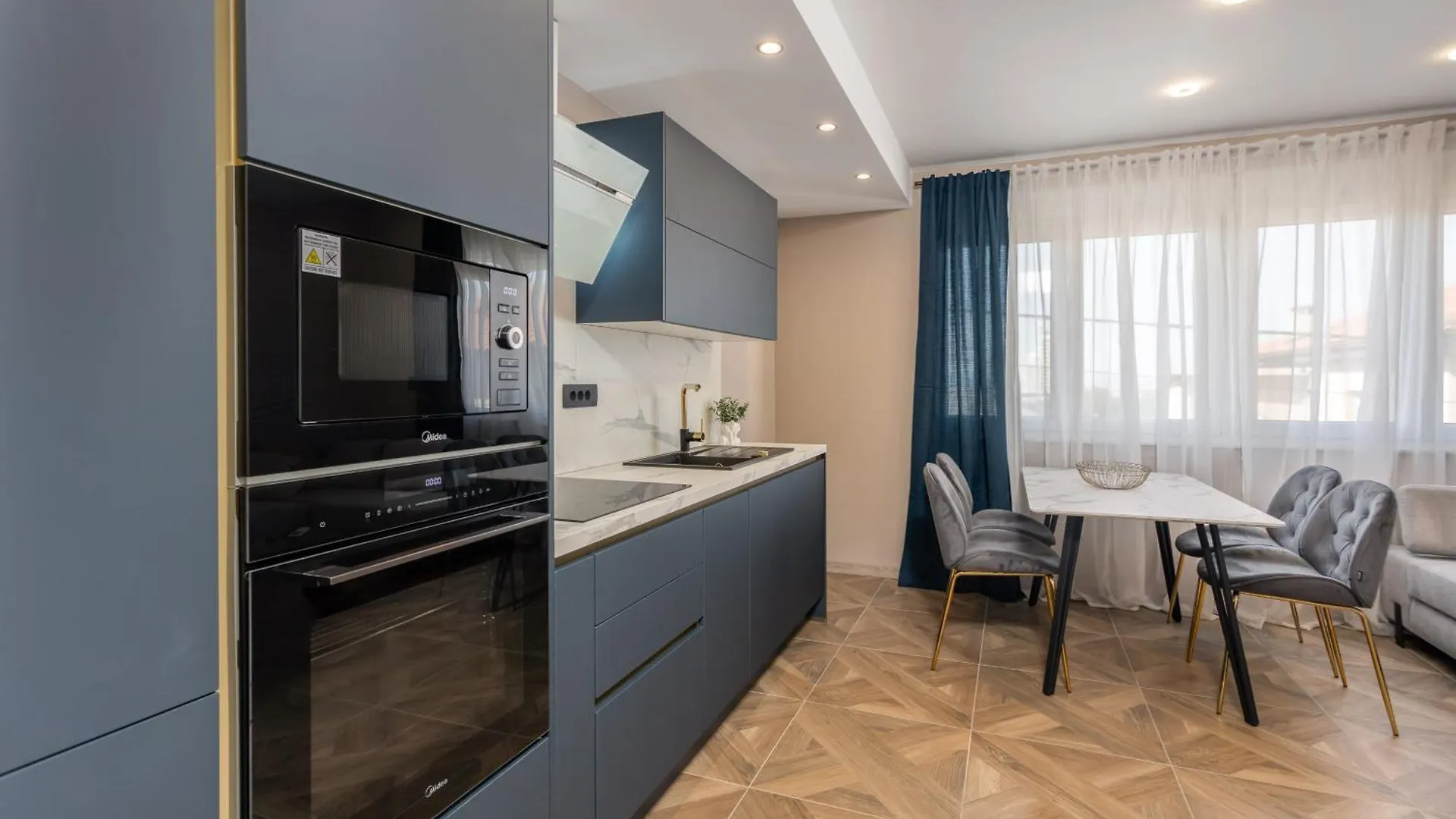 Adastra Apartments With Private Parking And Floor Heating Fiume 0*,  Croazia